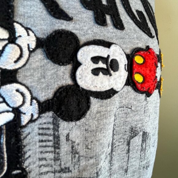 Disney Store Adult LG Mickey Mouse Chicago Hoodie The Windy City Gray - Picture 5 of 9
